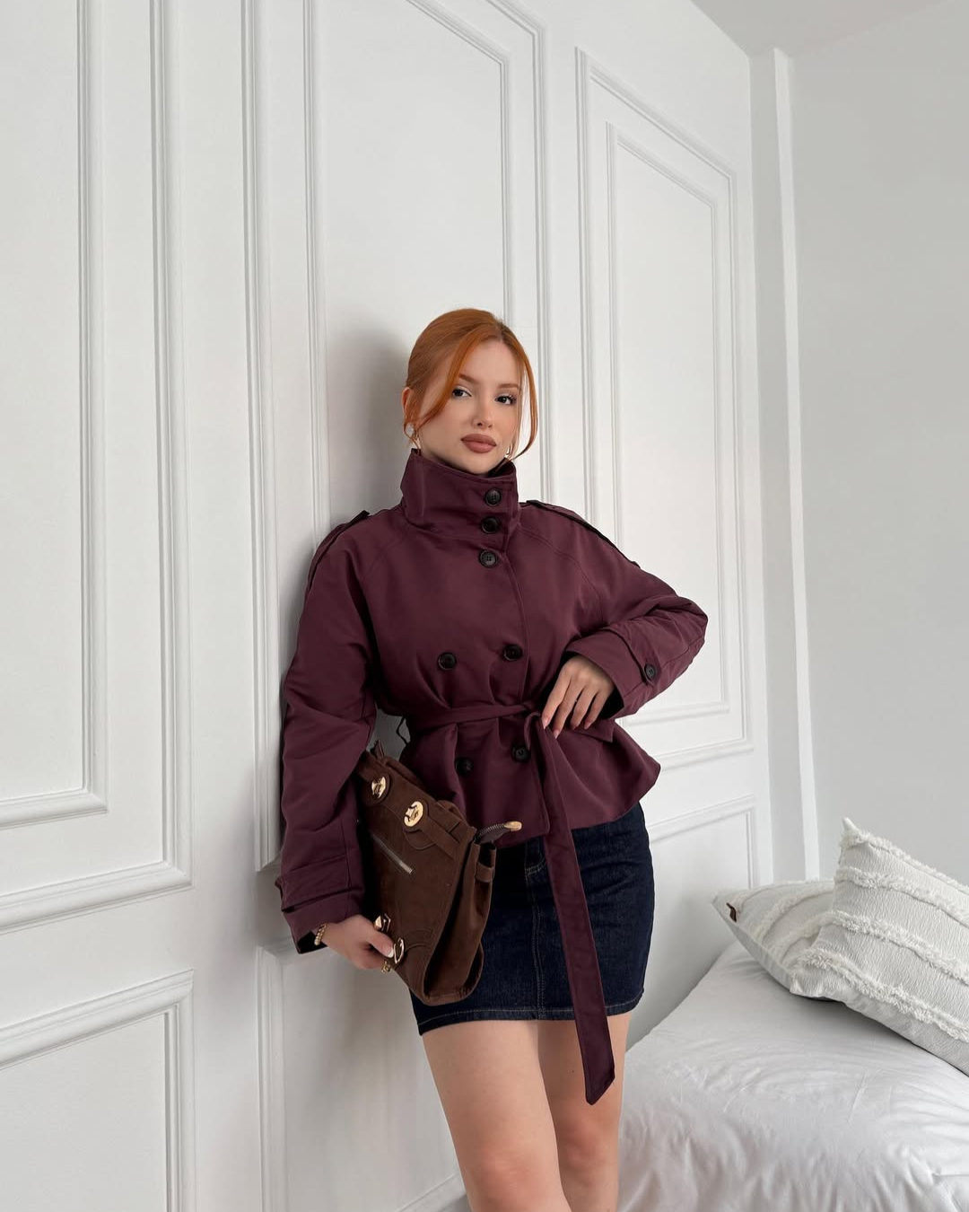 Idessa – Krótki trencz w nowoczesnym wydaniu